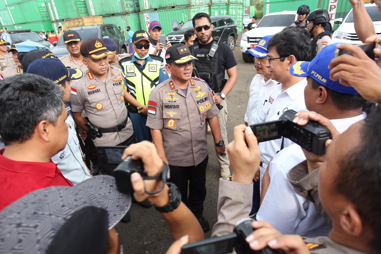 Kapolda Kepri Tinjau Aktifitas Arus Mudik Lebaran, Di ...