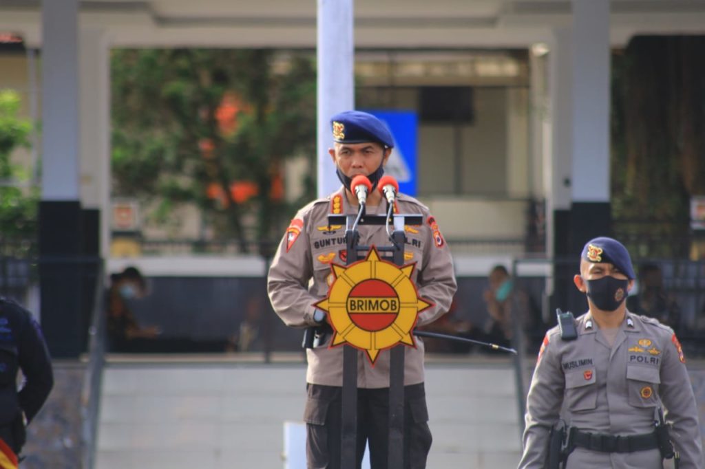 Pimpin Apel Gelar Pasukan Dansat Brimob Polda Maluku Ingatkan Personil Jaga Pola Hidup Bersih